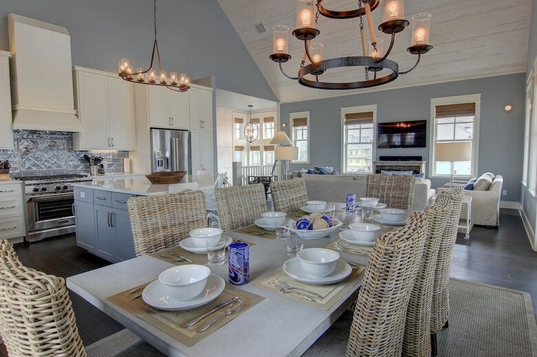 Cinnamon Shore- Coastal Charm 258 Hi
