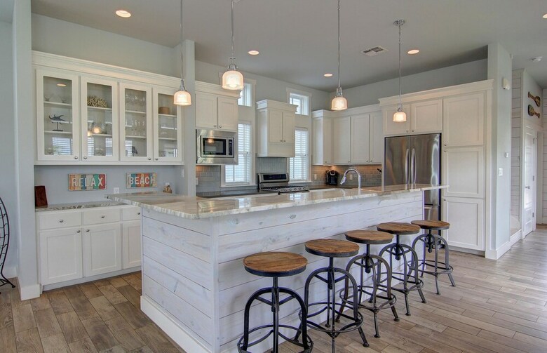 Cinnamon Shore- Amazing Grace 128 St