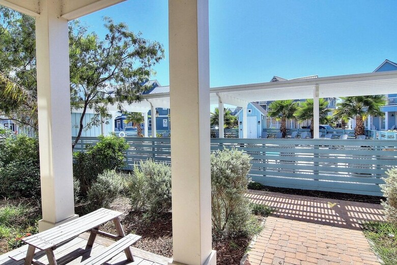 Cinnamon Shore- Amazing Grace 128 St