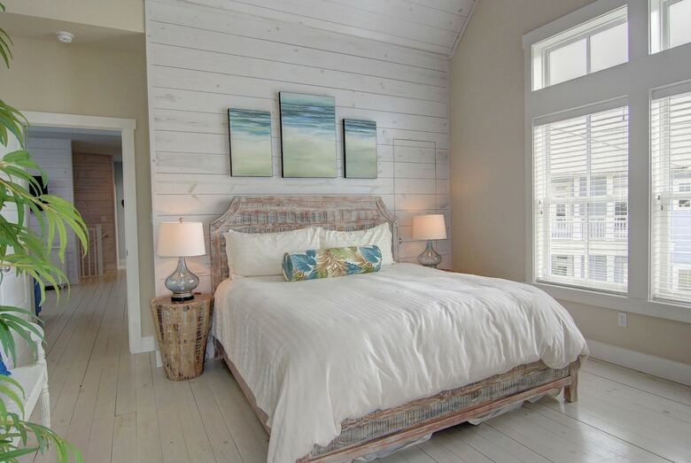 Cinnamon Shore- Amazing Grace 128 St