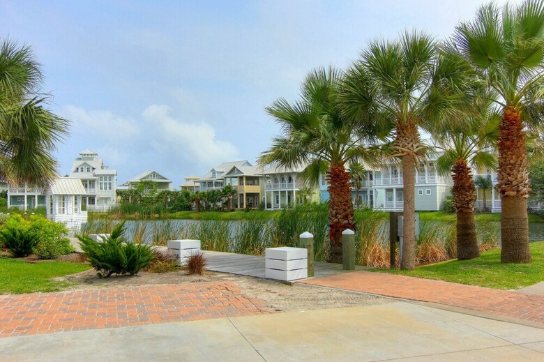 Cinnamon Shore- Amazing Grace 128 St