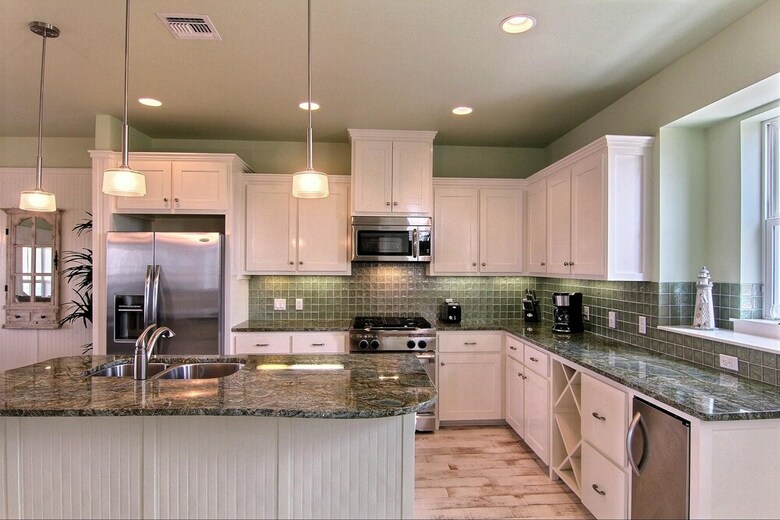 Cinnamon Shore- Coastal Hideaway 230 Be