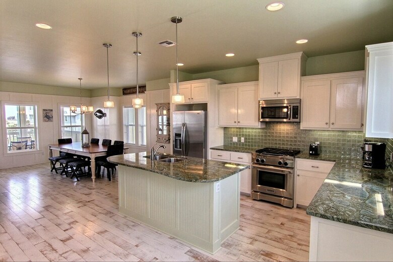Cinnamon Shore- Coastal Hideaway 230 Be