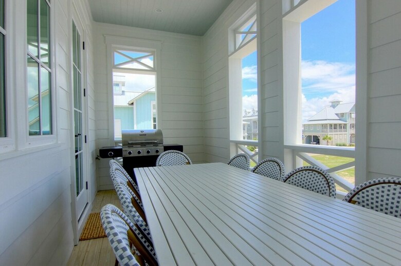 Cinnamon Shore- Southern Charm 259 Be