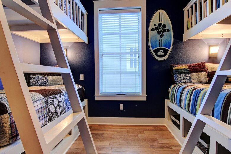 Cinnamon Shore- Blue Willow 187 Be