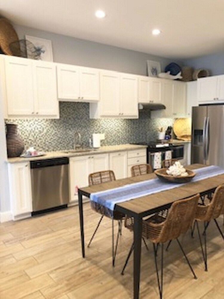 Cinnamon Shore- Saltwater Cove Tc 2103