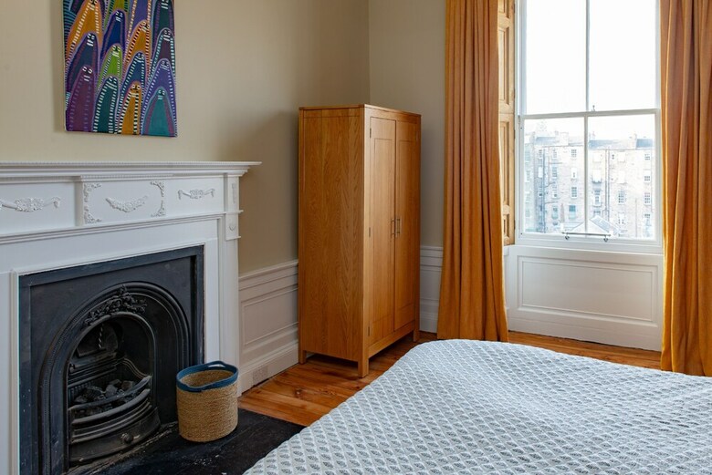 Apartamentos Stunning 4-bedroom Central Edinburgh