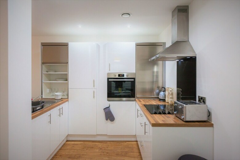 Beautiful Apartments In Media City