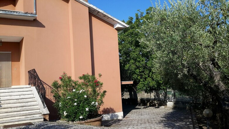 Agroturismo Le Vigne Di Castignano