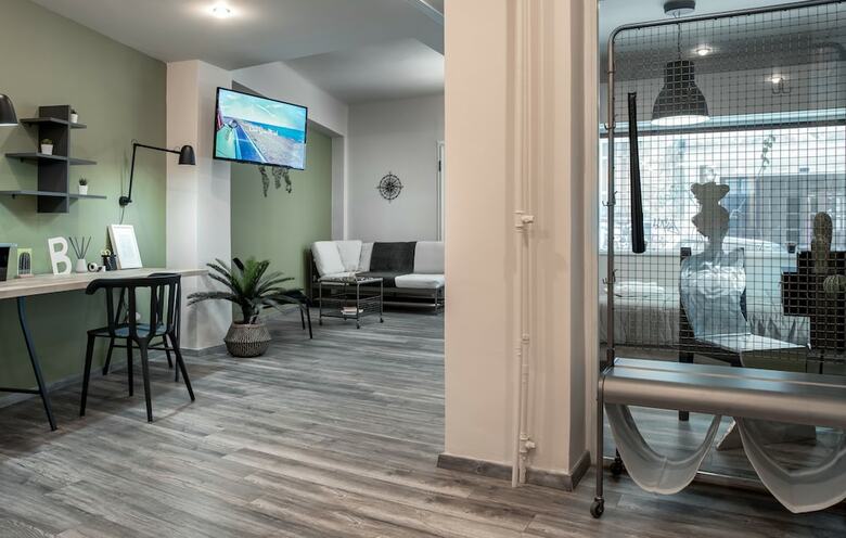 Modern Apartment In The Heart Of Plaka