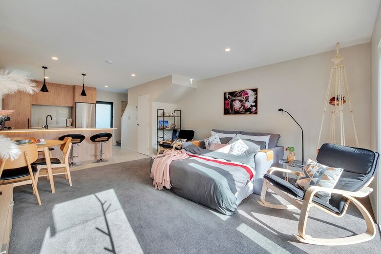Beautifully Styled 2br W/ 2 Carparks + Aircon