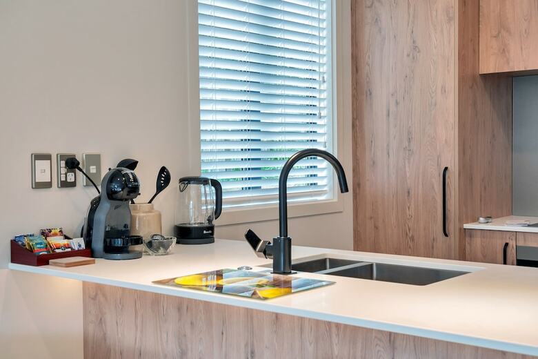 Beautifully Styled 2br W/ 2 Carparks + Aircon