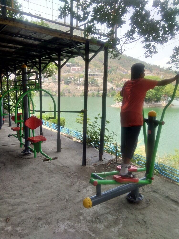 Hotel Lake Retreat Bhimtal