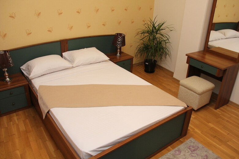Aparthotel Old City Hotel And Apartments