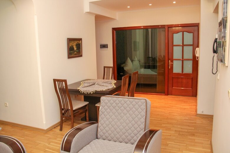 Aparthotel Old City Hotel And Apartments
