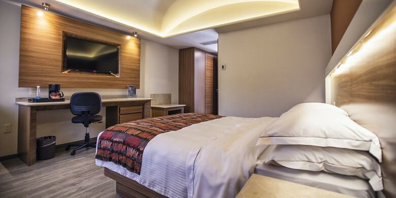 Hotel Jf Grand Puebla
