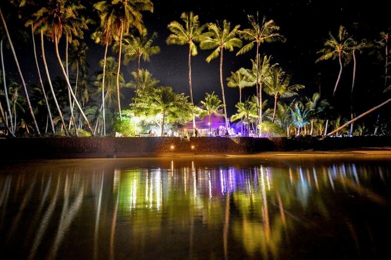 Stylish & Authentic Thai House Right On The Beach!
