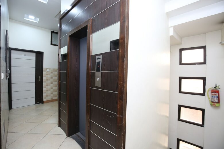 Oyo 18599 Hotel Rc Residency