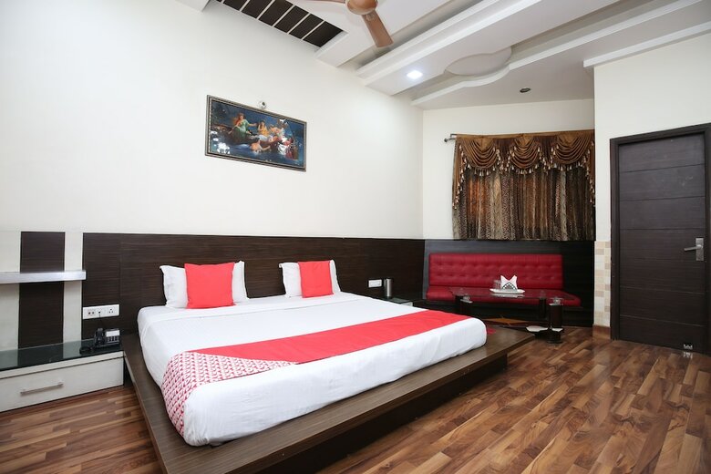 Oyo 18599 Hotel Rc Residency