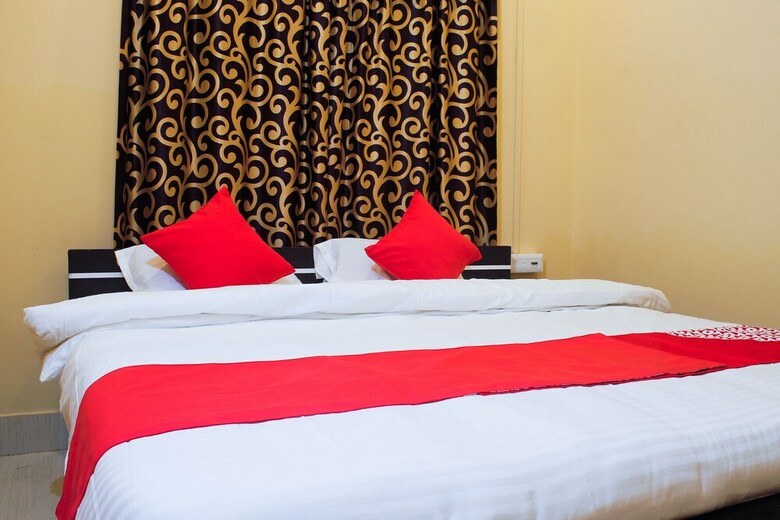 Hotel Oyo 17015 My Lodge