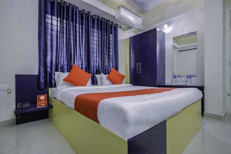 Hotel Oyo 15825 Blue Berry Apartments