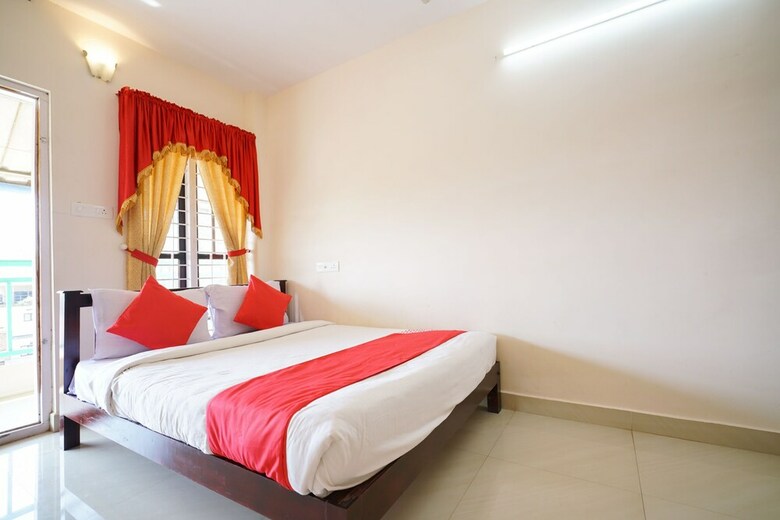 Hotel Oyo 15548 Mackal Residency