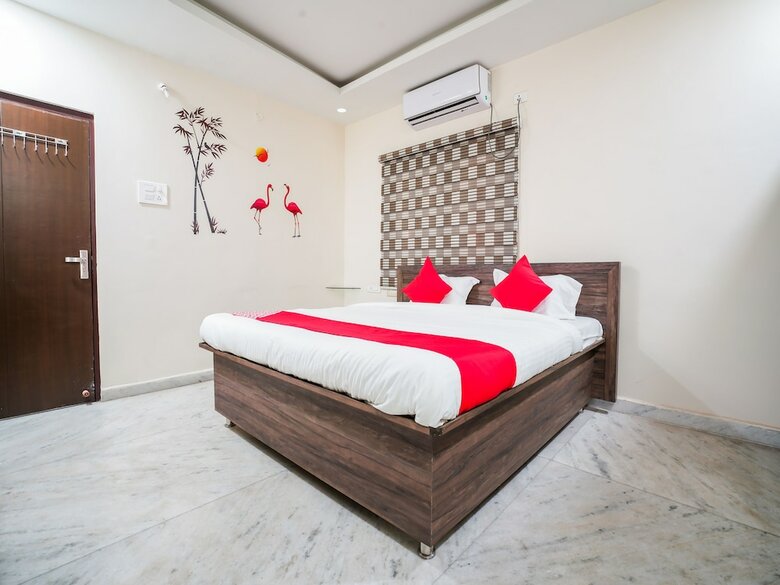 Hotel Oyo 22445 Lakshmi Residency