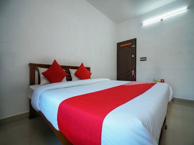 Hotel Oyo 13133 Le Grand