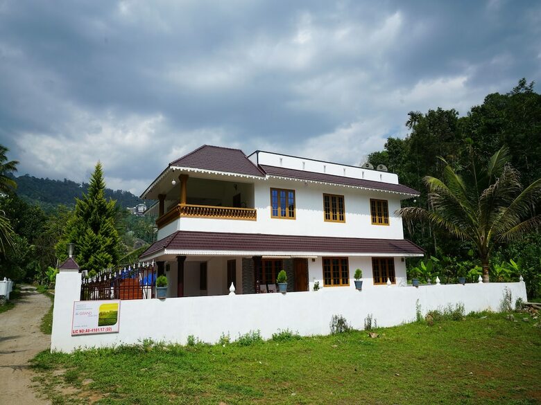 Hotel Oyo 13133 Le Grand