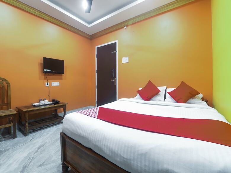 Hotel Oyo 17180 Danni's