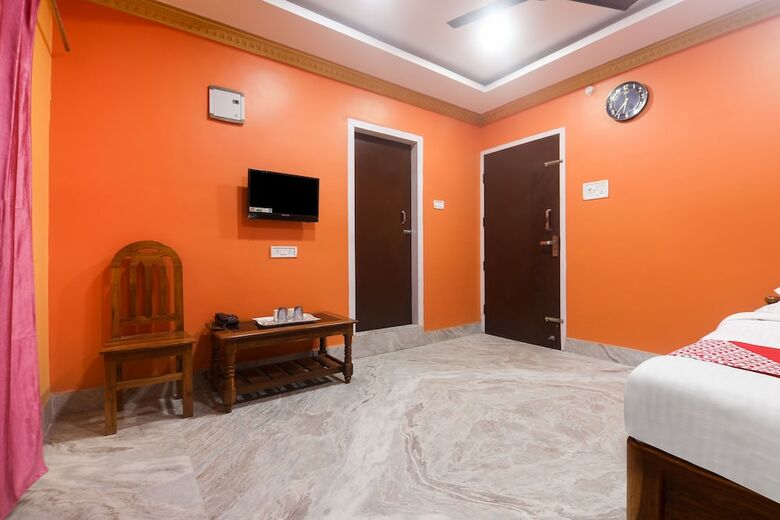 Hotel Oyo 17180 Danni's