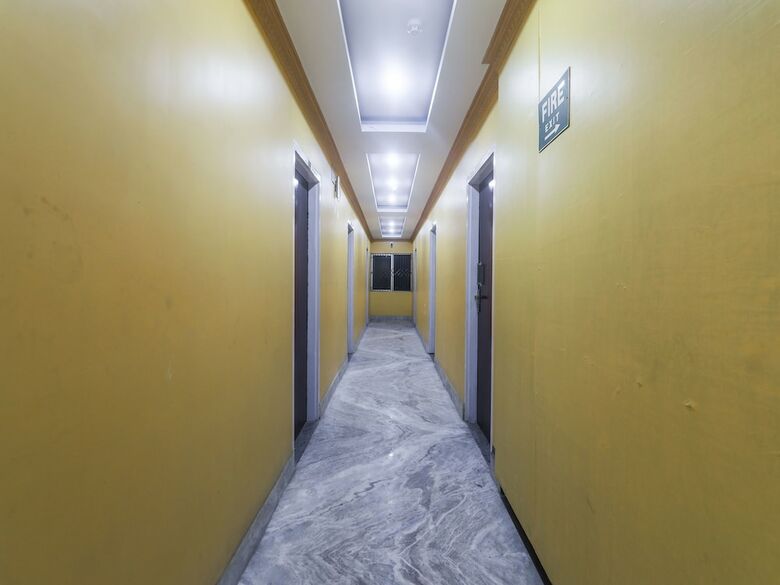 Hotel Oyo 17180 Danni's