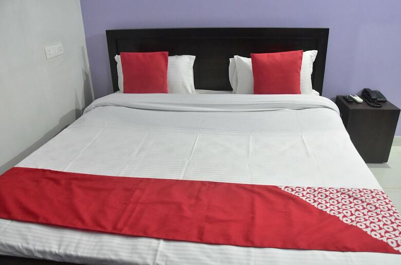 Hotel Oyo 24739 Ap Guest House