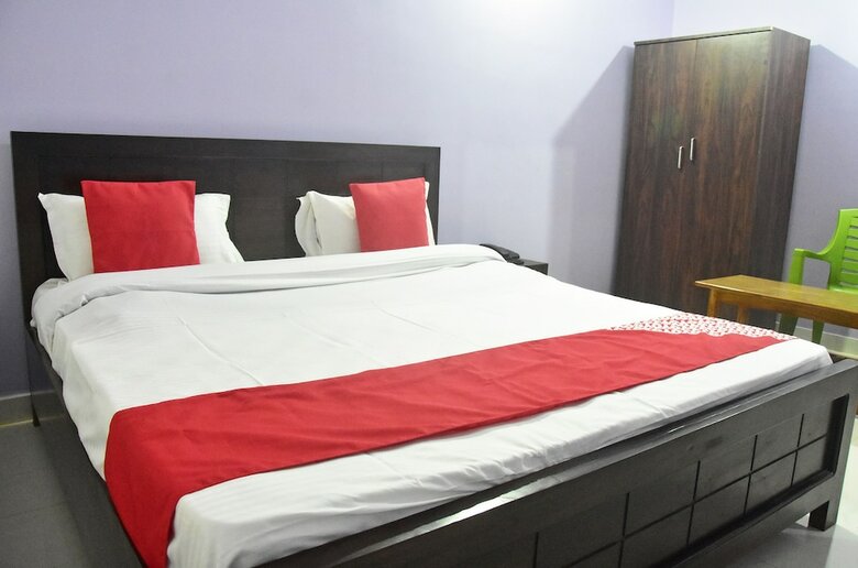 Hotel Oyo 24739 Ap Guest House