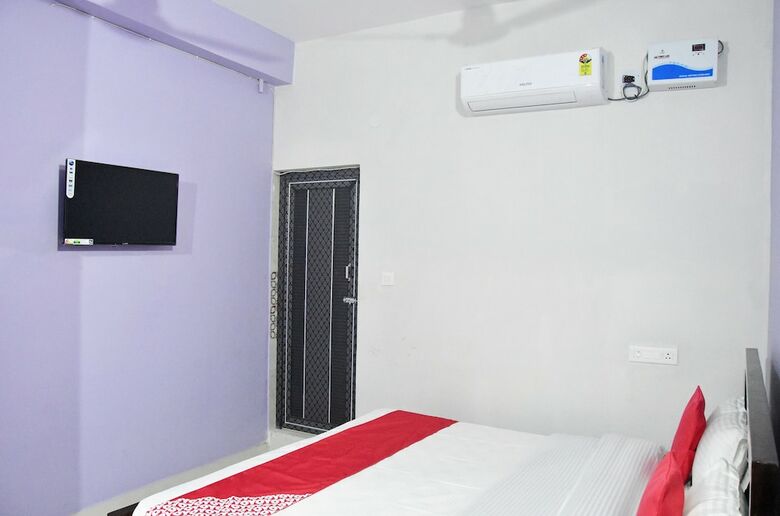 Hotel Oyo 24739 Ap Guest House