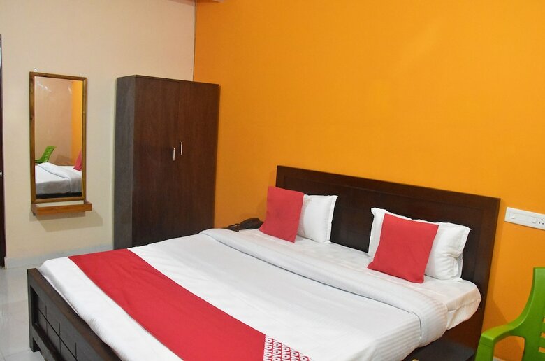Hotel Oyo 24739 Ap Guest House