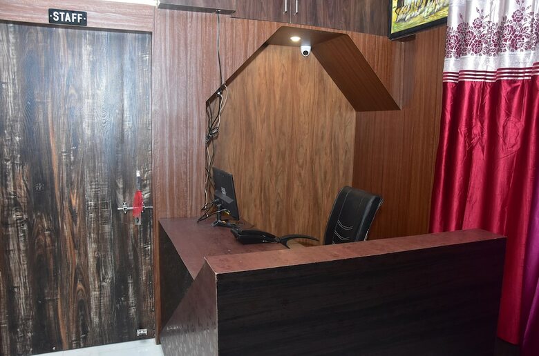 Hotel Oyo 24739 Ap Guest House