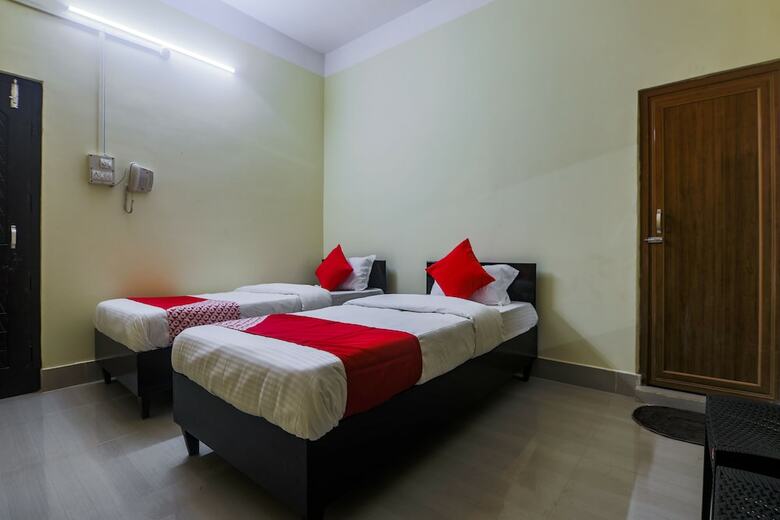Hotel Oyo 18761 Nirvana