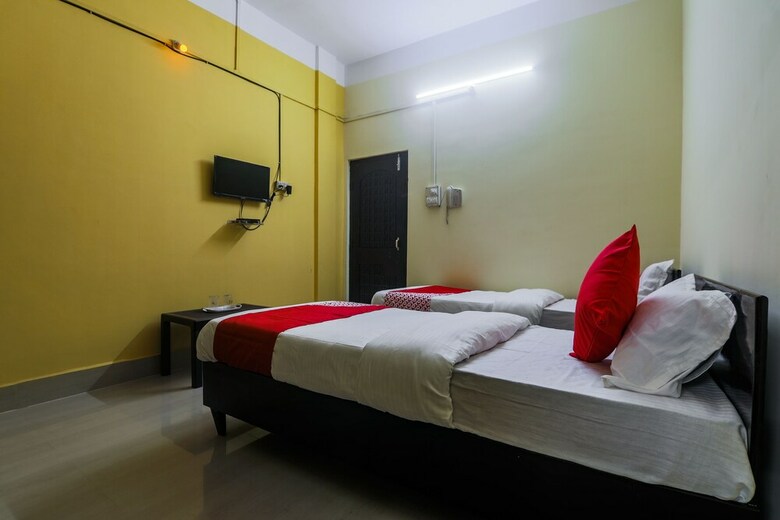 Hotel Oyo 18761 Nirvana