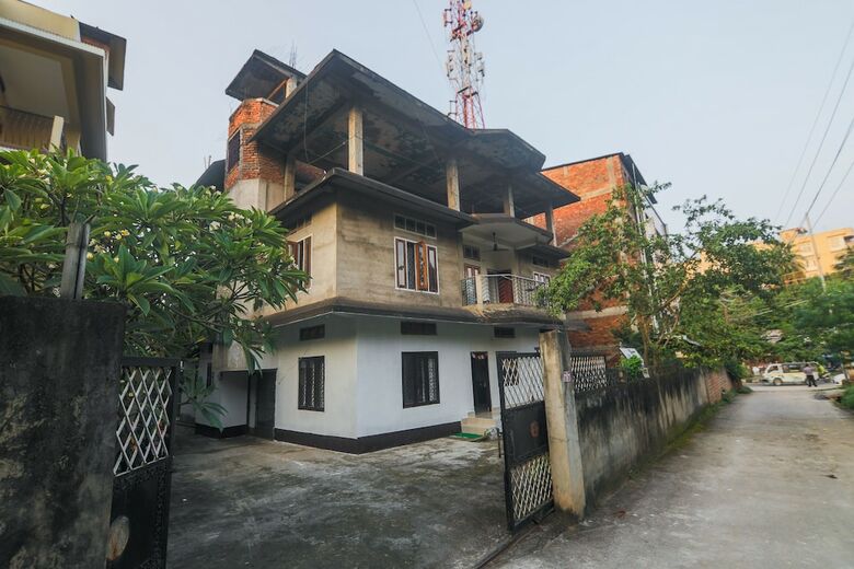 Hotel Oyo 18761 Nirvana