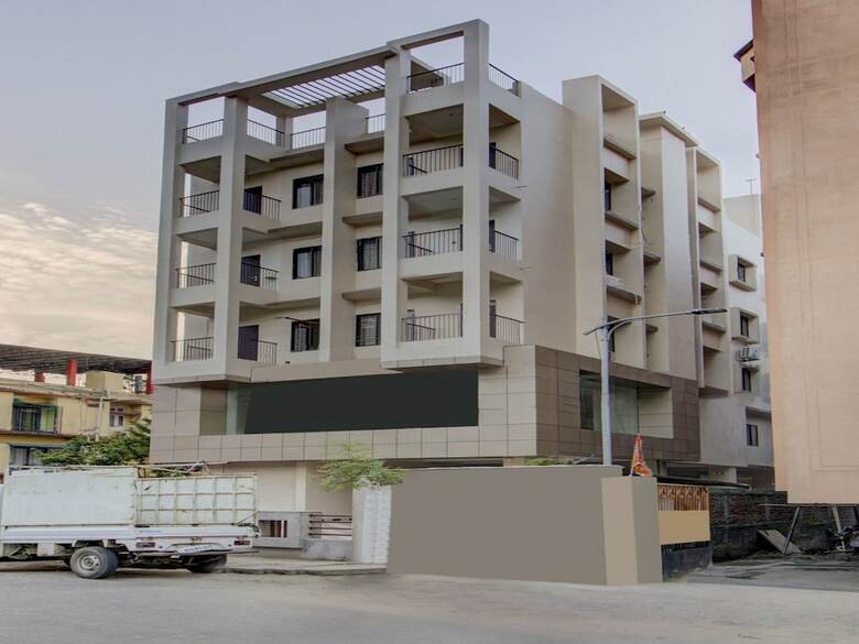 Hotel Oyo 15433 Bmg Residency