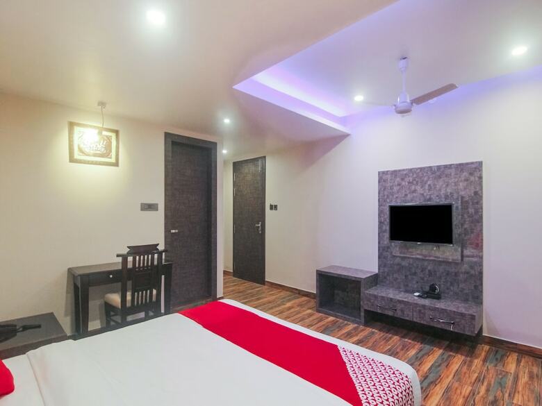 Hotel Oyo 17304 Ransu Residency