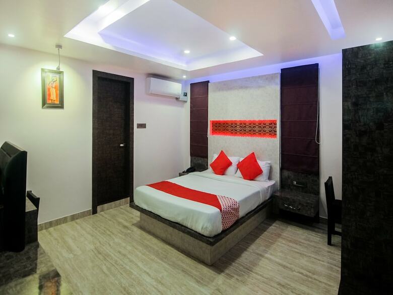 Hotel Oyo 17304 Ransu Residency
