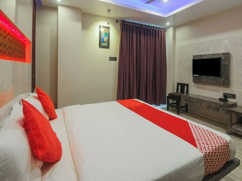 Hotel Oyo 17304 Ransu Residency