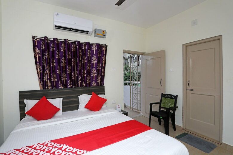 Hotel Oyo 15084 Lotus Residency