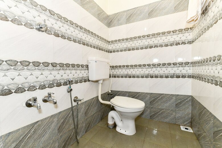 Hotel Oyo 26488 Athani Residency