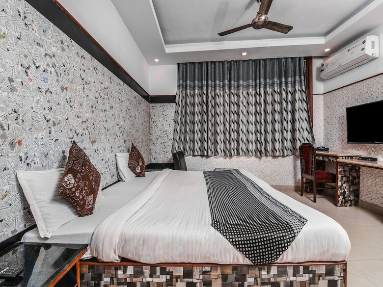 Hotel Oyo 7304 Stay Jangpura