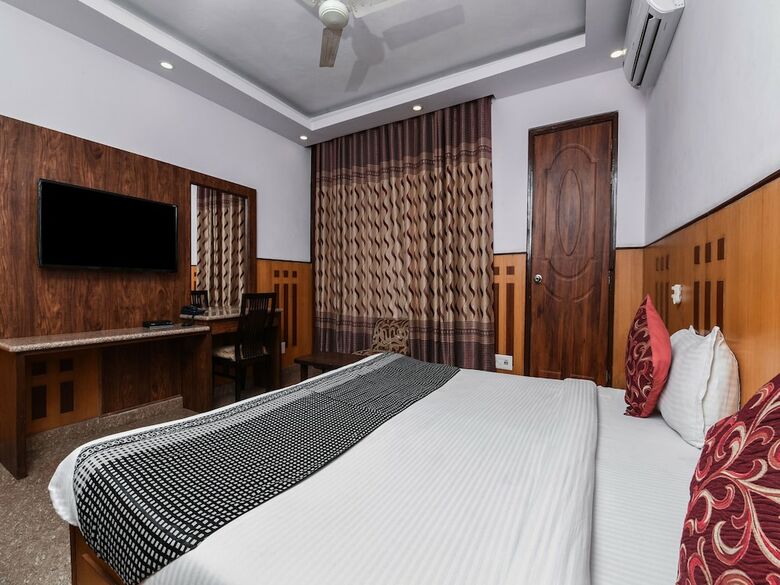 Hotel Oyo 7304 Stay Jangpura