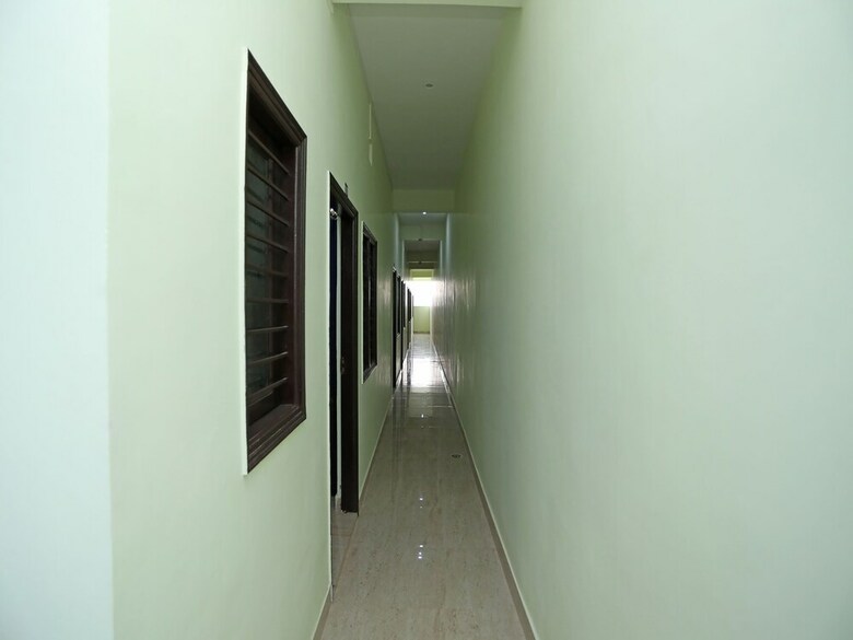 Hotel Oyo 17293 Country Residency