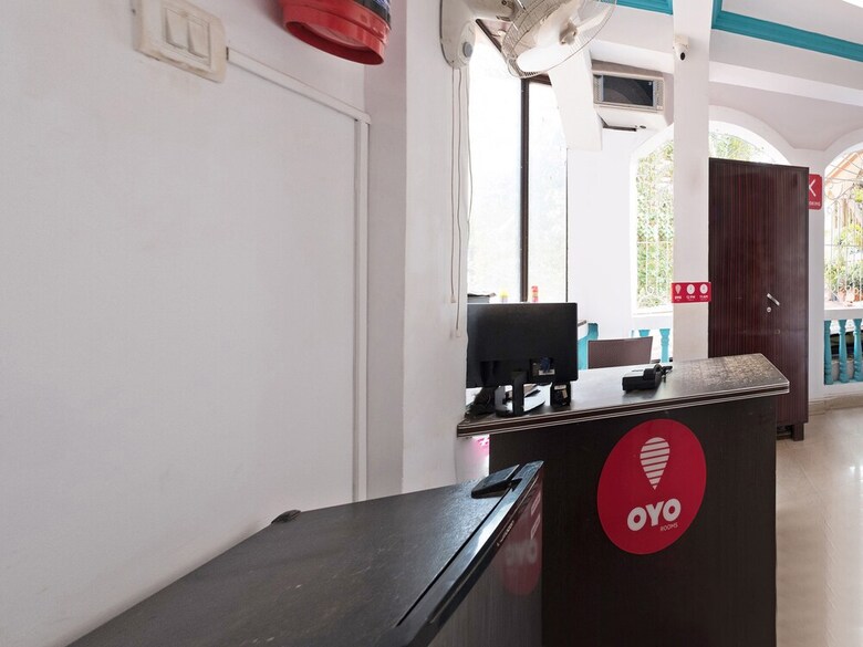 Hotel Oyo 3400 Waves 18